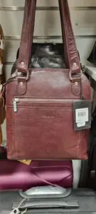 The Monte leður Bakpoki eða axlataska.