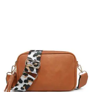 MODA Axlar taska Svört ,með breiðri ól. Stærð H 16 cm Br 23 cm Þ 8 cm