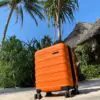 ANODE 30L 45X36X20CM Orange Viltu forðast auka handfarangursgjöld hjá easyJet  Anode 30L á fjórum hjólum er fullkomin stærð sem passar auðveldlega undir sætið og sparar þér að borga aukagjöld. Stærð 45 x 36 x 20 cm og létt 2.2 kg, Anode er úr ABS efni og er með sterkum 8 mm rennilás.Létt tveggja þrepa handfangið nær upp í 1.02 cm.
