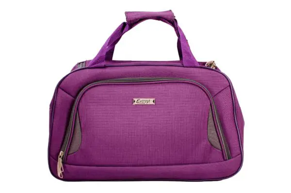 Everest Flugtaska Everest flugtaska Rauð með langri ól og hægt að hengja á ferðatösku 28.2 lítra. Stærð H 47 cm B 30 cm Þ 20 cm