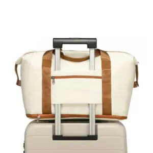 KONO Stækkanleg vatnsheld BEIGE og Brún Stækanleg , vatnsheld og með auka snyrtibuddu Stærð H 30 cm B 40 cm Þ 22 cm