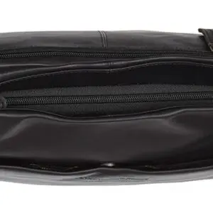 The Chesterfield Regina Kynntu þér stílhreinu og tímalausa leðuraxlarpokann Reginu! Þessi leðurtaska er fullkomin fyrir konur sem eru að leita að tösku sem er bæði nútímaleg og hagnýt. Tilvalið fyrir daglega notkun eða í borgarfrí.