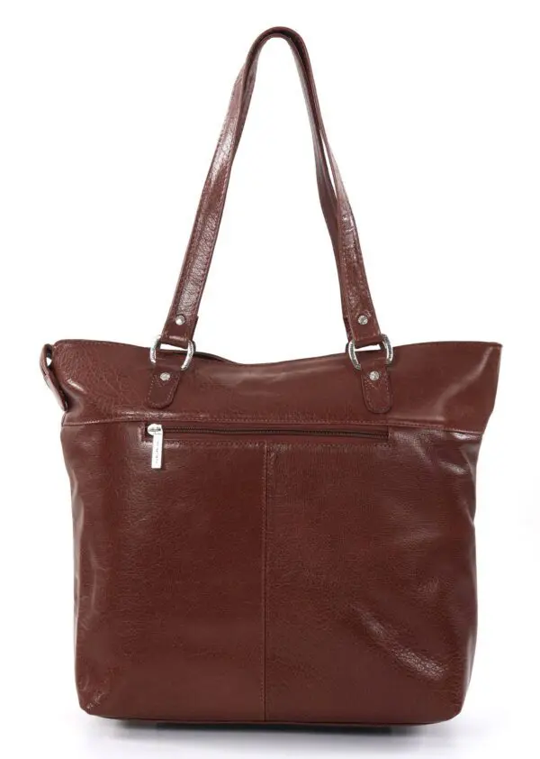 Taska úr ósviknu leðri með langri stillanlegri ól.