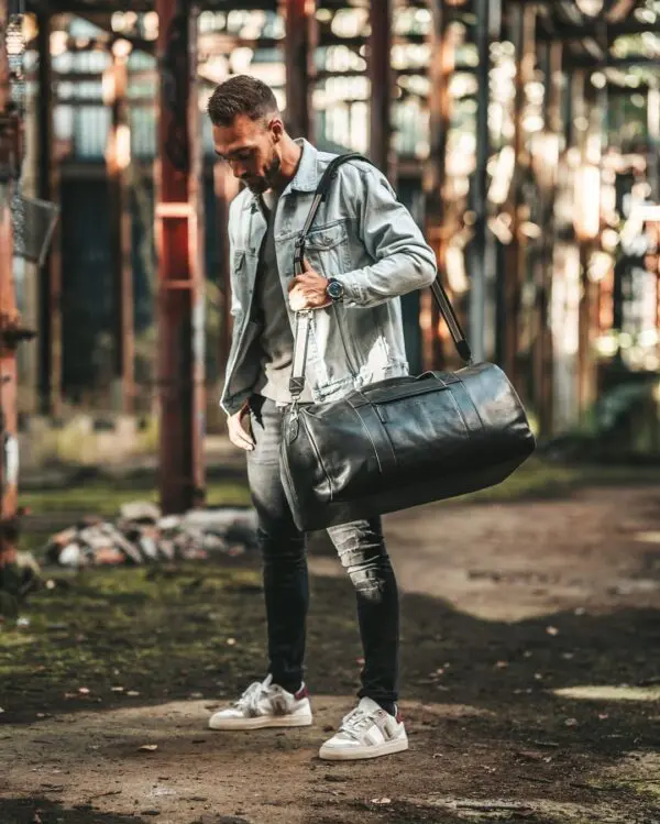 Myndir þú frekar taka þetta auka par af skóm og auka fatnaði með þér í helgarfrí?