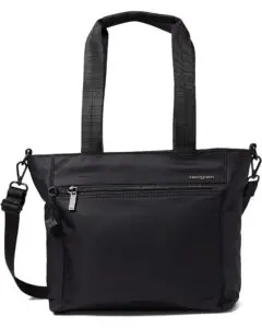 HEDGREN ZOE er með RFID vörn til að tryggja að kortin þín séu örugg fyrir misnotkun.