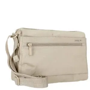 HEDGREN EYE M er með RFID vörn til að tryggja að kortin þín séu örugg fyrir misnotkun.