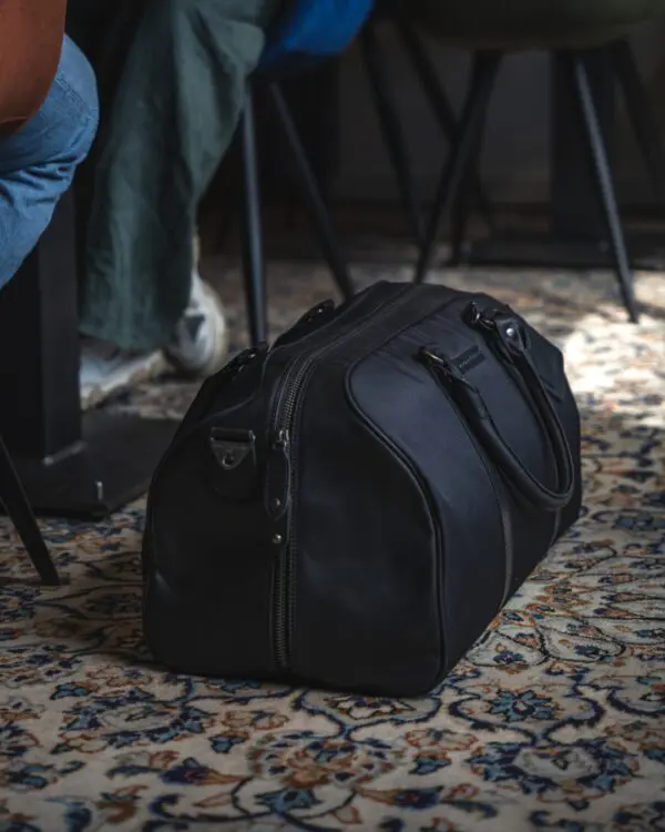 Chesterfield Fusion Tornio Svört - Image 4