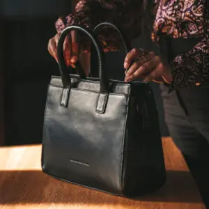 The Chesterfield Rivera Svört 14"
