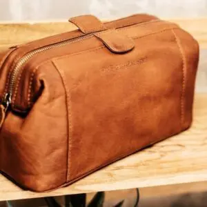 The Chesterfield Vince Coníak Snyrtitaska