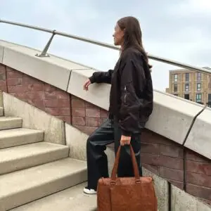 Spikes & Sparrow leður fartölvu axlartaska  Maureen  Brandy Cognac 15.6"