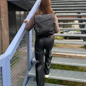 Spikes & Sparrow leðurbakpoki  Tina  Svartur 13,3"