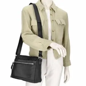 NEW BAGS Svört Axlartaska