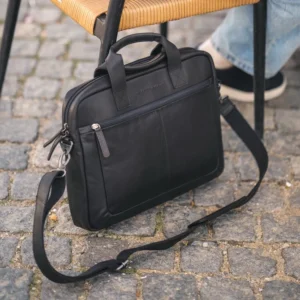 Chesterfield Calvi Fartölvutaska 15,6" Svört