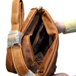 Pavini Leðurtaska Crossbody