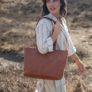 The Chesterfield Monza Coníak 14" Tölvuhólf