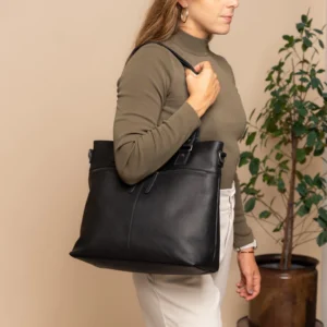 The Chesterfield Rome Svört 14" Fartölvuhólf