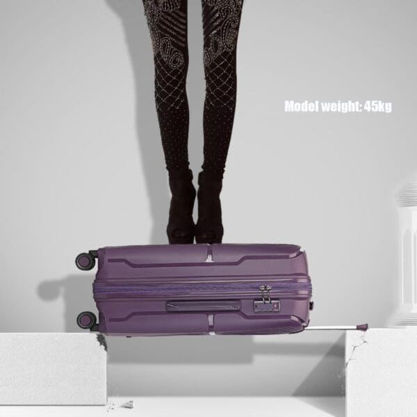 British Traveller Hörð PP og TSA-lás 28" Fjólublá - Image 10