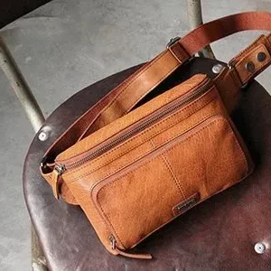 Spikes & Sparrow leður Mittis/axlartaska  Oregon  Brandy Cognac
