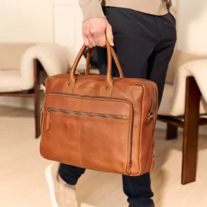 The Chesterfield Brand Tacama 16" Coníak